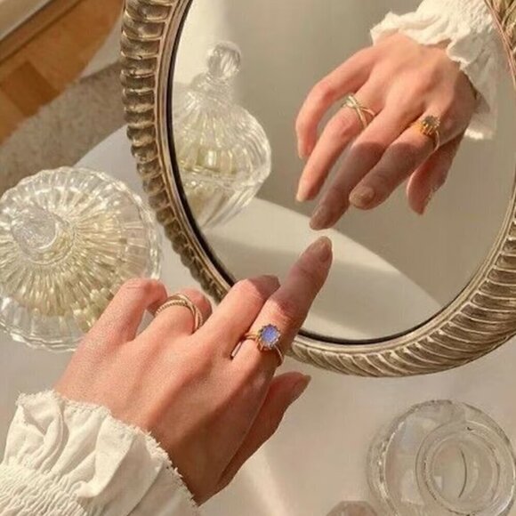 🎞️ MYSTERY BOX - LIGHT ACADEMIA 🎞️ Women's Clothing, Accessories, etc - Picture 4 of 4